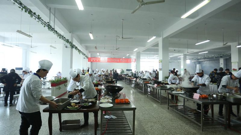 上海食品OEM代工与自产：揭秘两者背后的差异**